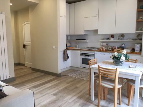 Hostal Dimora Spina In Centro