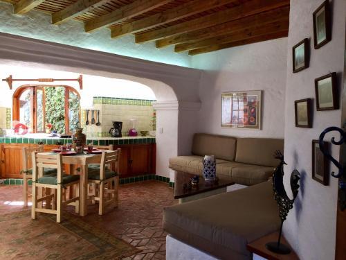 Chalet Danzantes