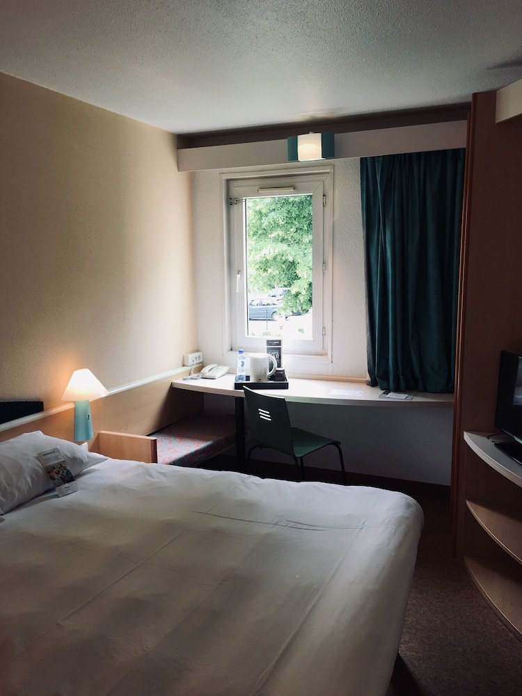 Hotel Ibis Tours Sud