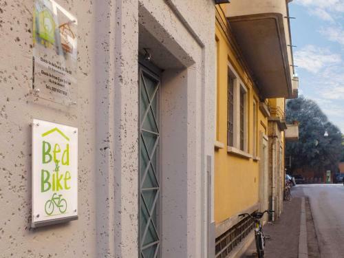 Hostal Bed & Bike Ferrara
