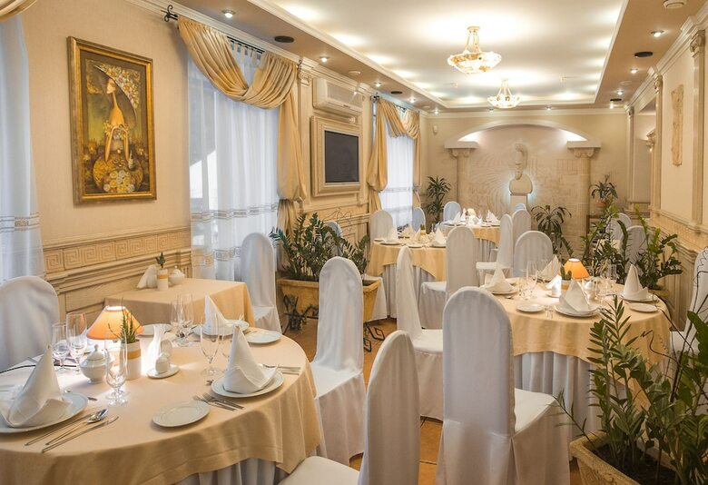 Eney Hotel