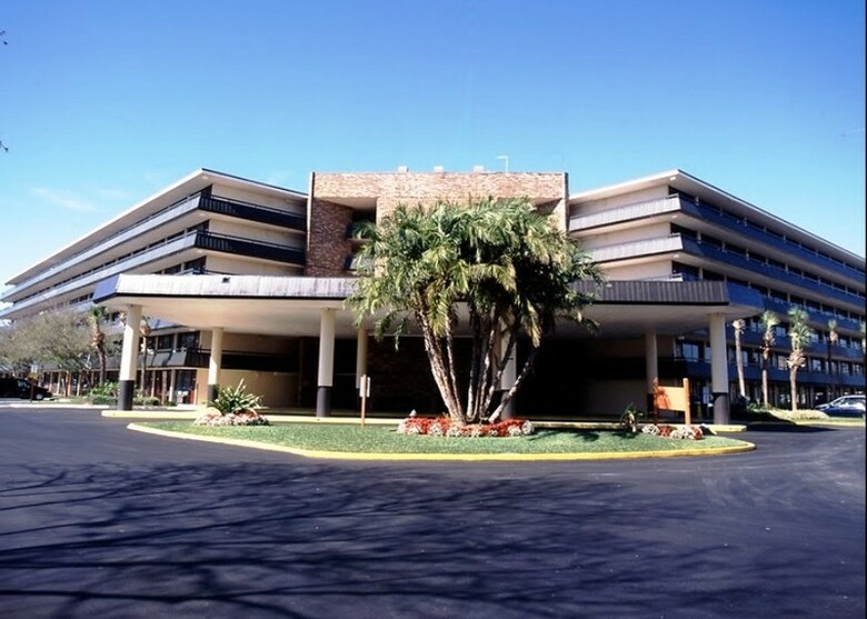 Hotel Rosen Inn International