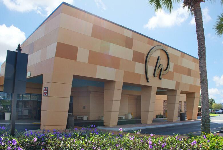 Hotel Rosen Inn International