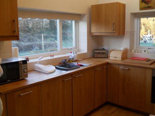 Ty'r Afon - River Cottage