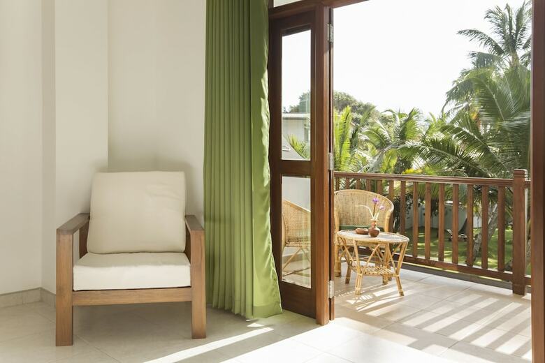Hotel Rockside Beach Resort