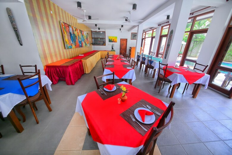 Hotel Rockside Beach Resort