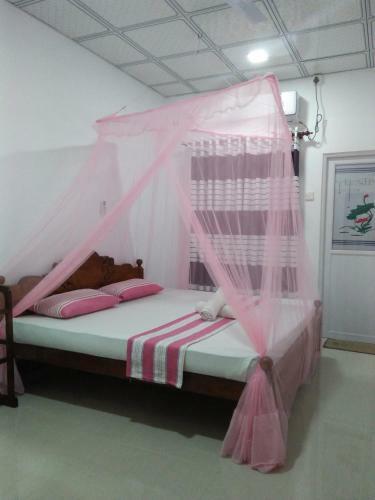 Hostal Inuja Guest