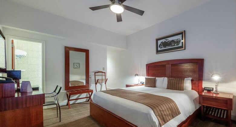 Hotel National