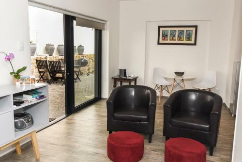 Hostal 51 On Camps Bay