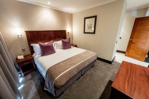 Hotel Raphael Suites