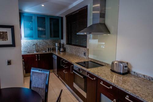 Hotel Raphael Suites