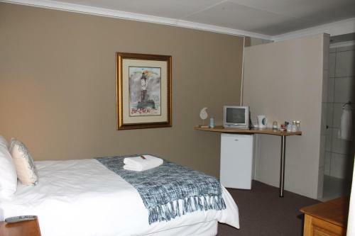 Hostal Fin And Feather Guesthouse