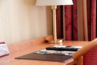 Pension Opera Suites