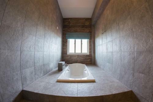 Maximize Luxury Apartment