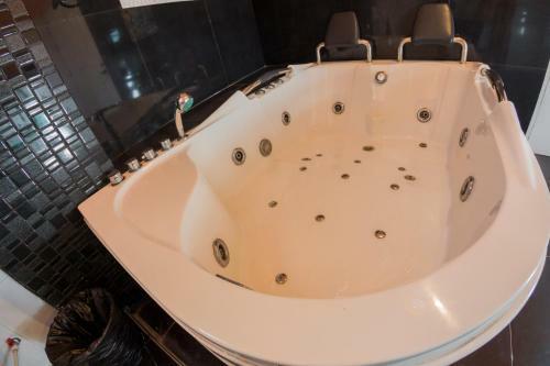 Maximize Luxury Apartment