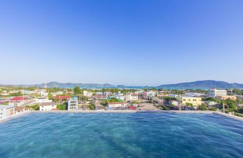 Apartamentos Dlux Condominium Phuket