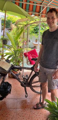 Hostal Srikrung Guesthouse