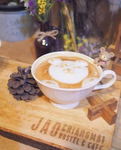 Jao Hostel & Cafe