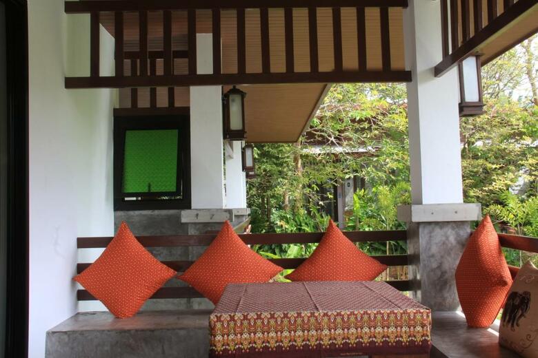Hotel Arthaya Villas