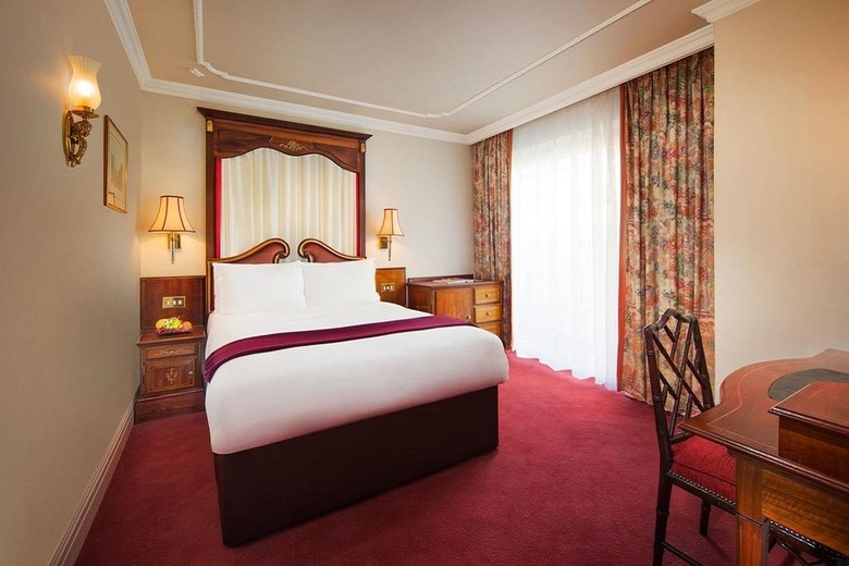 Hotel Rathbone