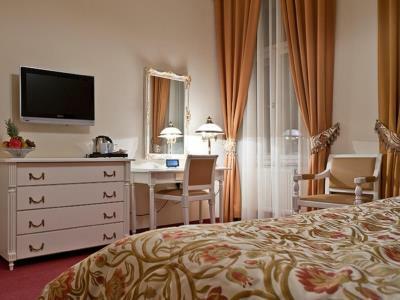 Hotel Alqush Downtown