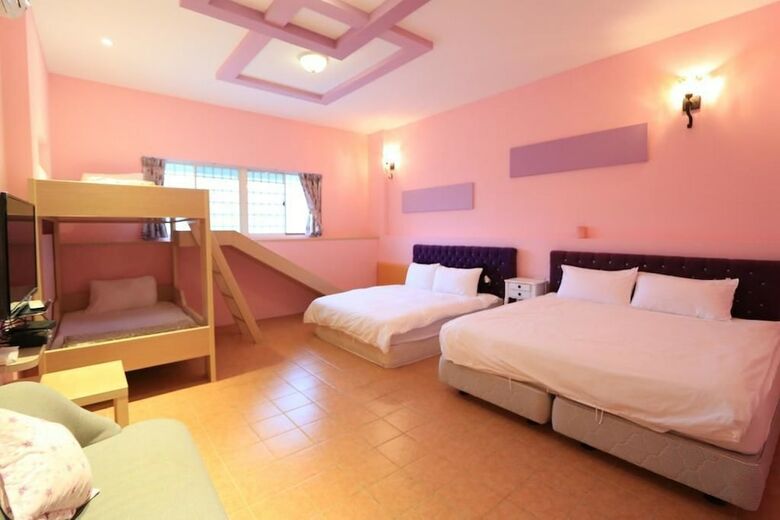 Bed & Breakfast Orange Cat Hostel