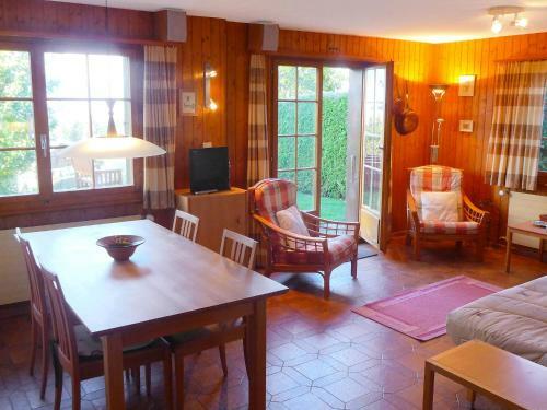 Apartment Le Cr�t 2