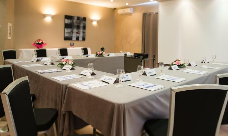 Ariane Hotel