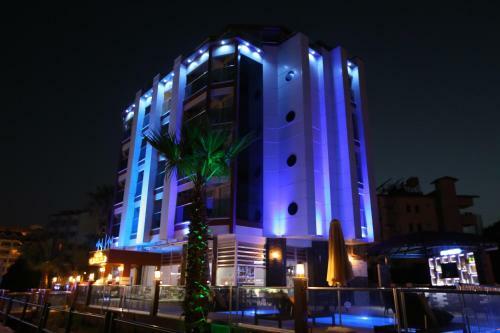 Aurasia City Hotel