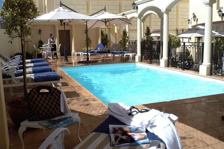 Radisson Blu Le Vendome Hotel