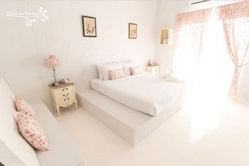 Hotel Villa La Flora Kanchanaburi