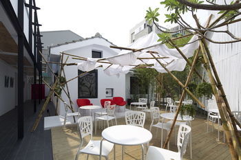 Hotel 821 Space