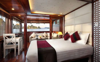 Paloma Cruise