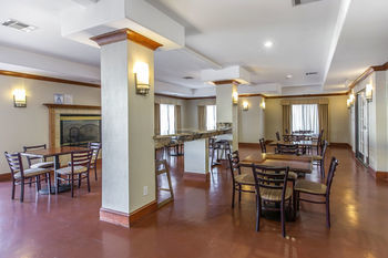 Hotel Rodeway Inn & Suites