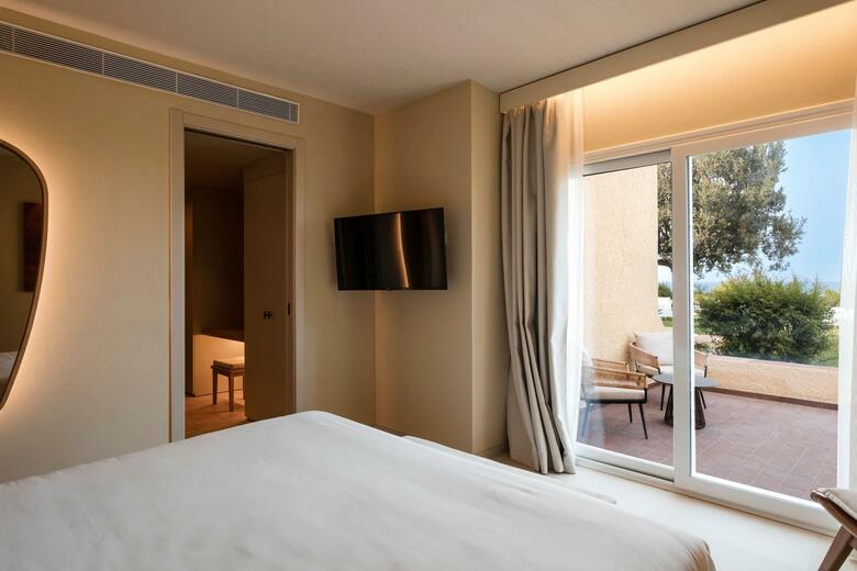 Hotel Mangia's Brucoli, Sicily, Autograph Collection