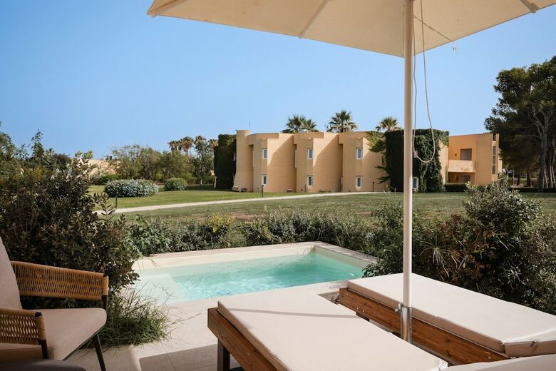 Hotel Mangia's Brucoli, Sicily, Autograph Collection