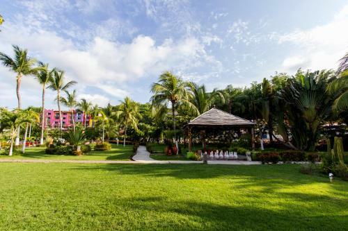 Hotel Decameron Los Cocos