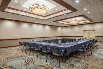 Crowne Plaza Hotel Knoxville Downtown University