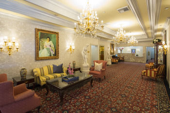 Bristol Hotel, Boutique Collection