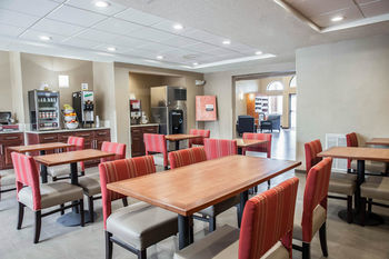 Hotel Comfort Suites Dover