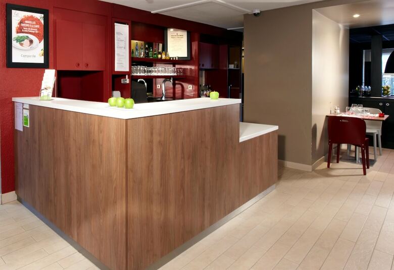 Hotel Campanile Les Ulis