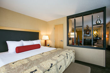 Hotel Cambria Suites Indianapolis Airport