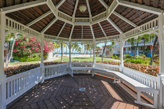 Hotel Pineapple Beach Club