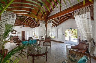 Hotel Pineapple Beach Club