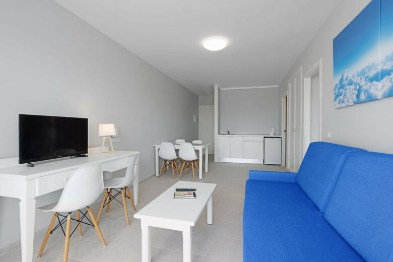 Hotel Flipflop Cala Mandia