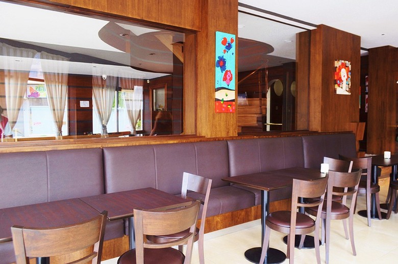Don Carlos Hotel