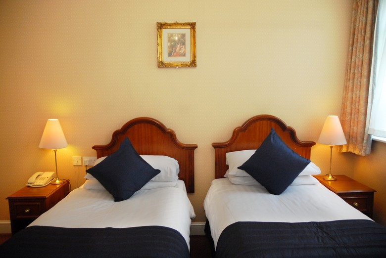 Kensington Gardens Hotel