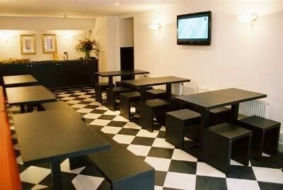 Hotel 74