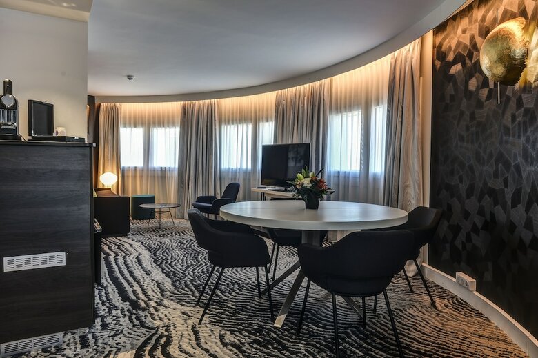 Hotel Novotel Porte D`orleans