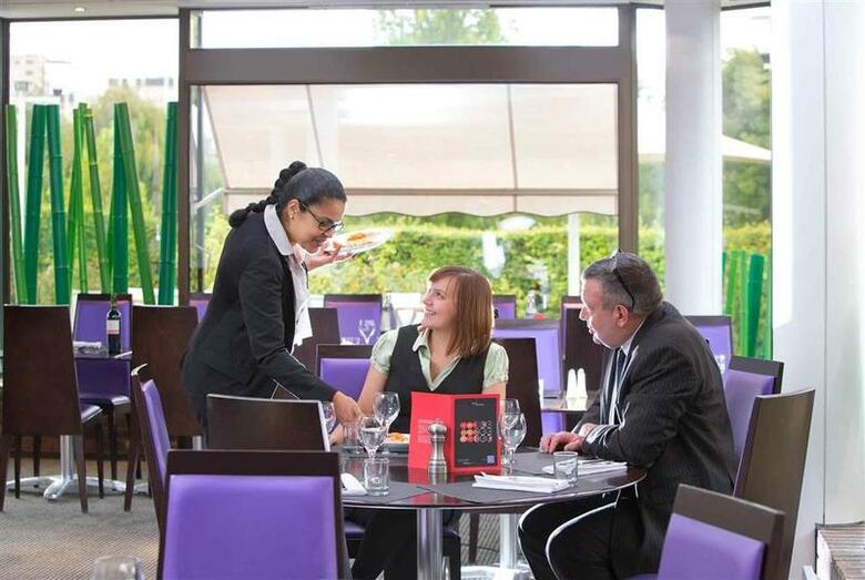 Hotel Novotel Creteil Le Lac